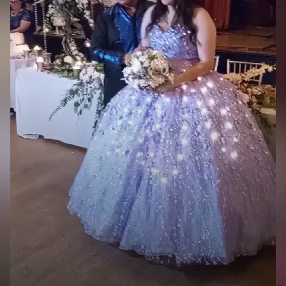 Quinceñera dress .